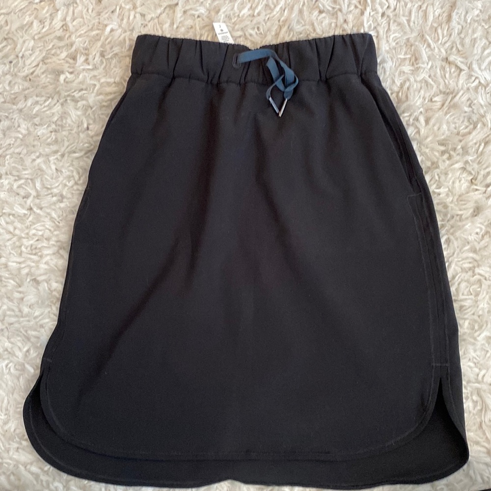 Lululemon On the Fly skirt